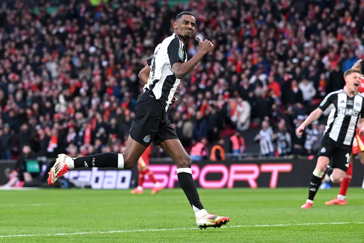 Nhận Định Newcastle vs Brentford 1h45 Ngày 3/4: Chích Chòe Thắng Lớn? 2 isak dang la dau tau cua newcastle