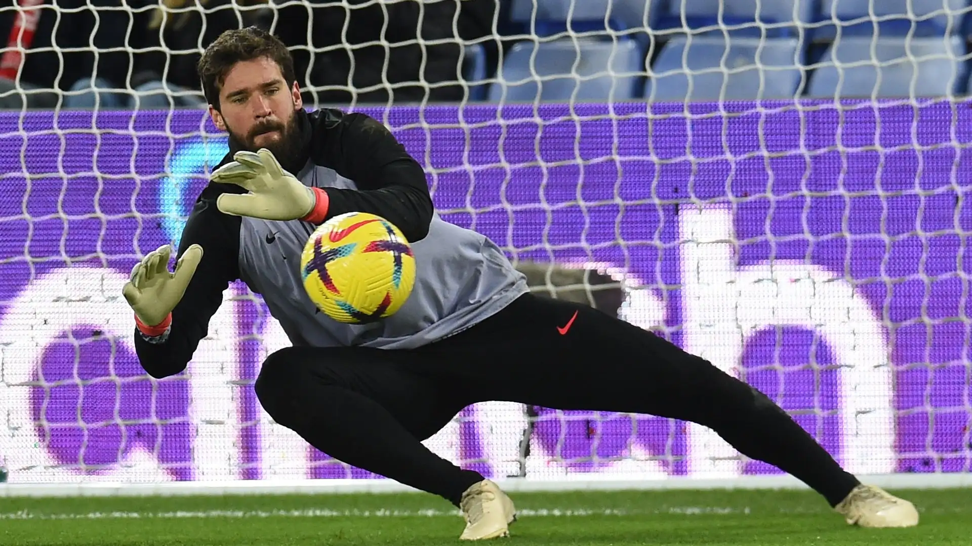 Thủ Môn Hay Nhất Thế Giới: Ai Đang Làm Chủ Khung Gỗ Năm 2025? 6 Alisson Becker thủ môn xuất sắc Liverpool