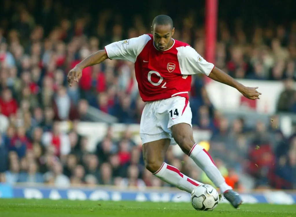 Lần Gần Nhất Arsenal Vô Địch Ngoại Hạng Anh (Cập Nhật 2025) 6 Thierry Henry ghi bàn cho Arsenal mùa giải 2003-04