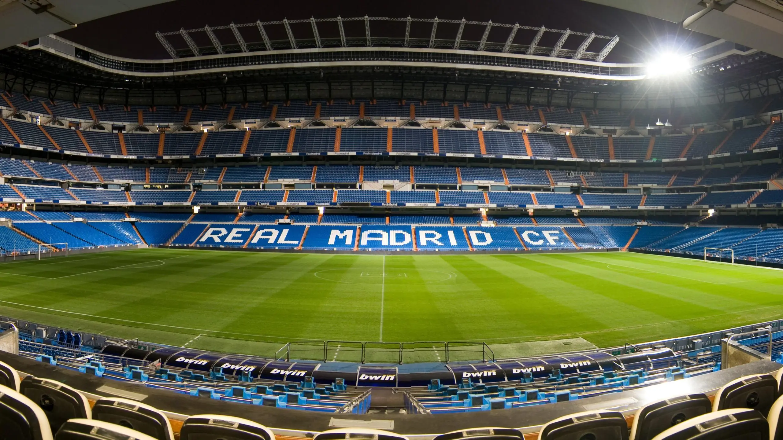 Câu Lạc Bộ Real Madrid Ở Nước Nào? Khám Phá Huyền Thoại Bóng Đá 6 câu lạc bộ real madrid ở nước nào