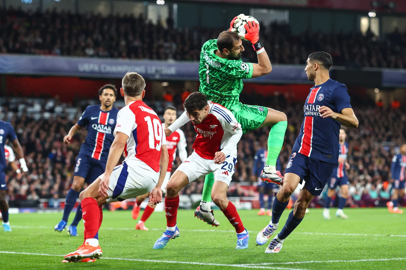 Nhận Định Arsenal vs PSG, 02h00 Ngày 30/4: Đại Tiệc Bàn Thắng Tại Emirates 2 Cả Arsenal và PSG đều có những lợi thế riêng. Nguồn ảnh: GettyImages.