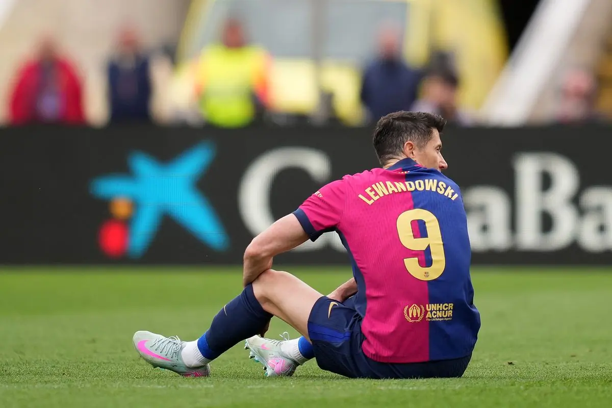 Nhận định bóng đá Barcelona vs Mallorca, 02h30 ngày 23/4: Blaugrana tìm lại sự ổn định 2 Chấn thương của Lewandowski là nỗi lo lắng lớn cho Barcelona. Nguồn ảnh: GettyImages.
