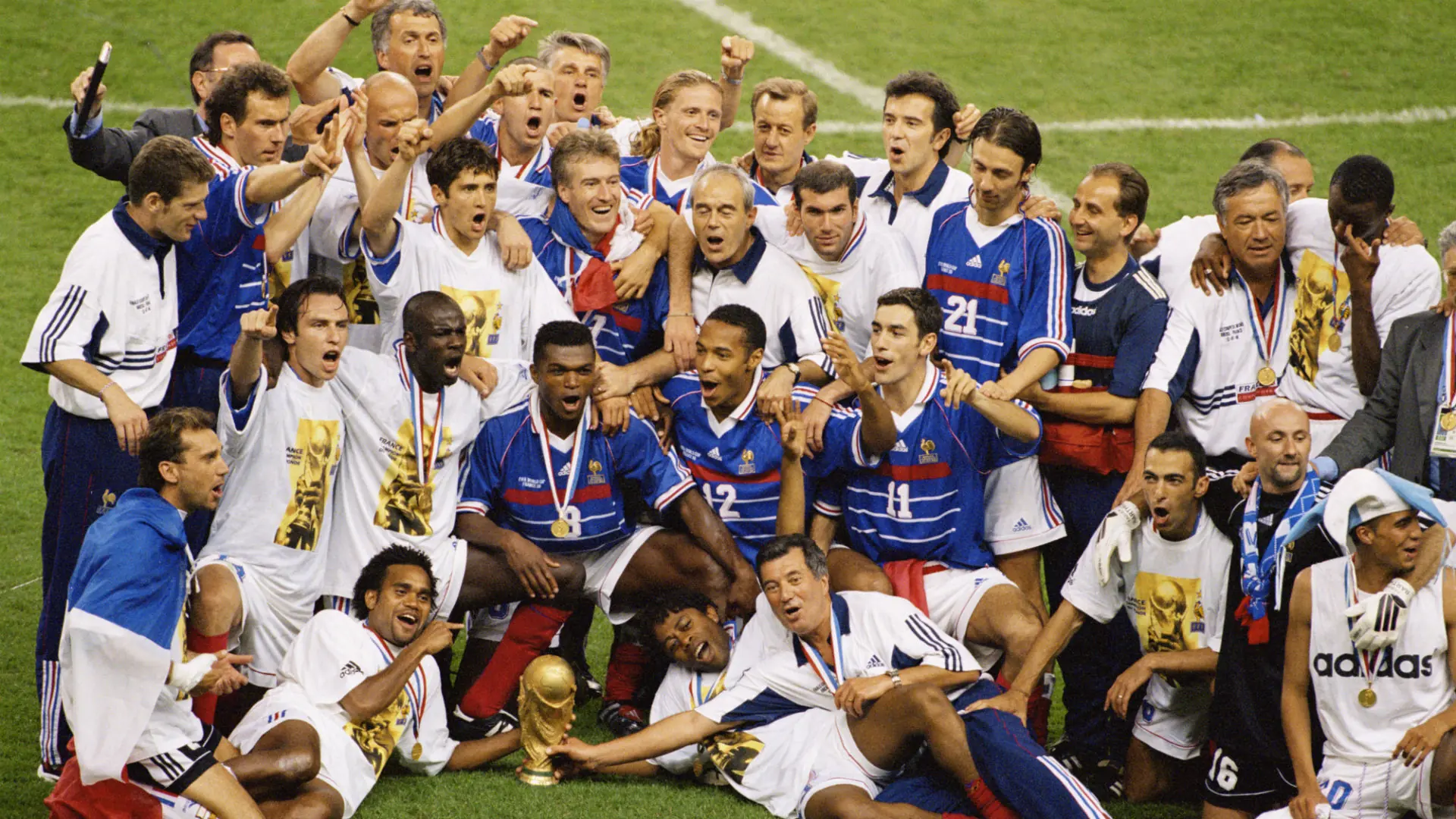Pháp Vô Địch World Cup Năm Nào? Sức Mạnh Vô Đối Của Pháp Tại World Cup 2018 3 Pháp vô địch World Cup 1998 là một bất ngờ, khi họ đối mặt một Brazil rất mạnh ở chung kết. Nguồn ảnh: GettyImages.