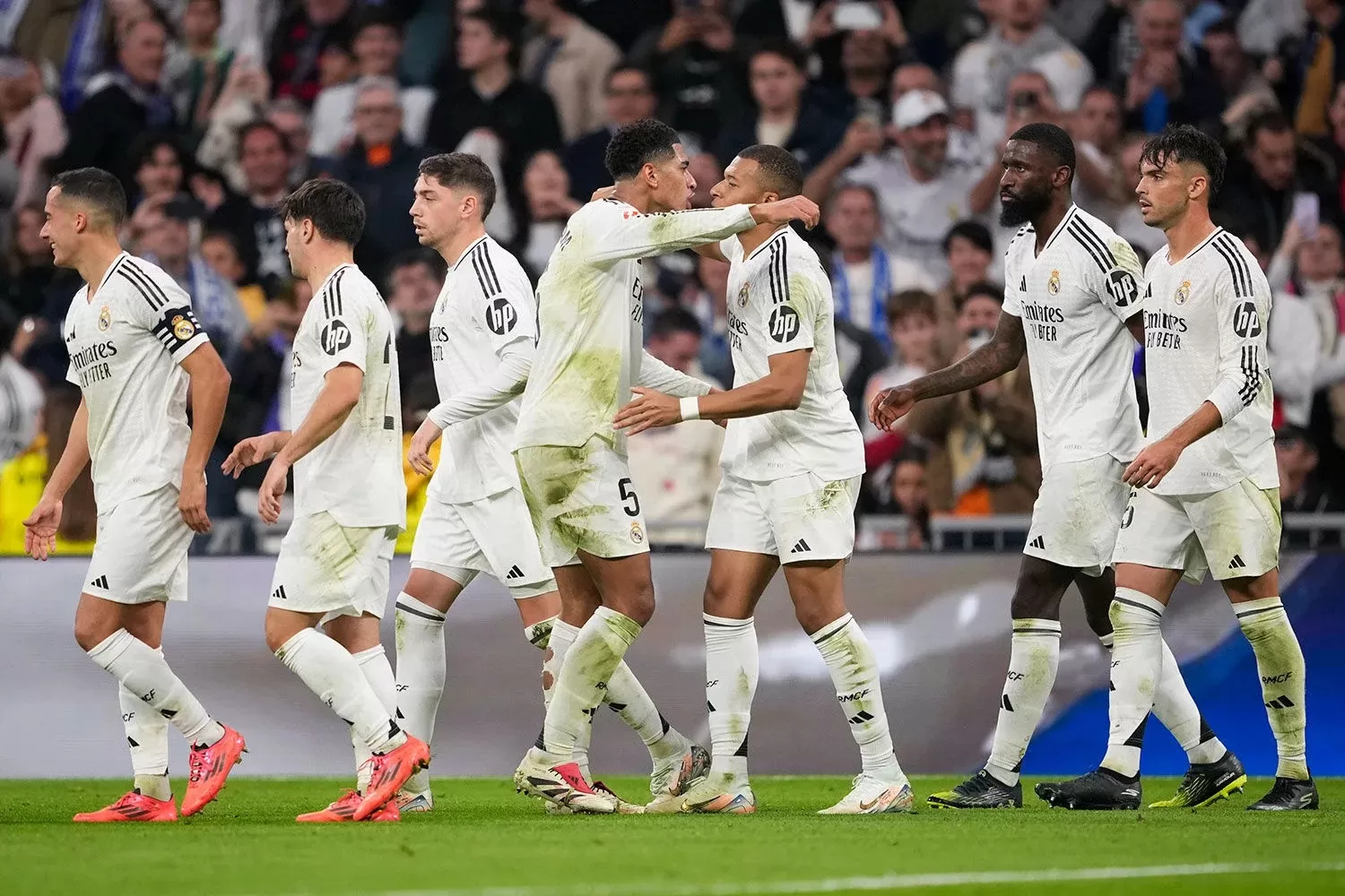 Nhận định Getafe vs Real Madrid, 02h30 ngày 24/4: Los Blancos nhọc nhằn thắng derby 2 Real Madrid cần vực dậy tinh thần sau khi bị loại khỏi Champions League. Nguồn ảnh: GettyImages.