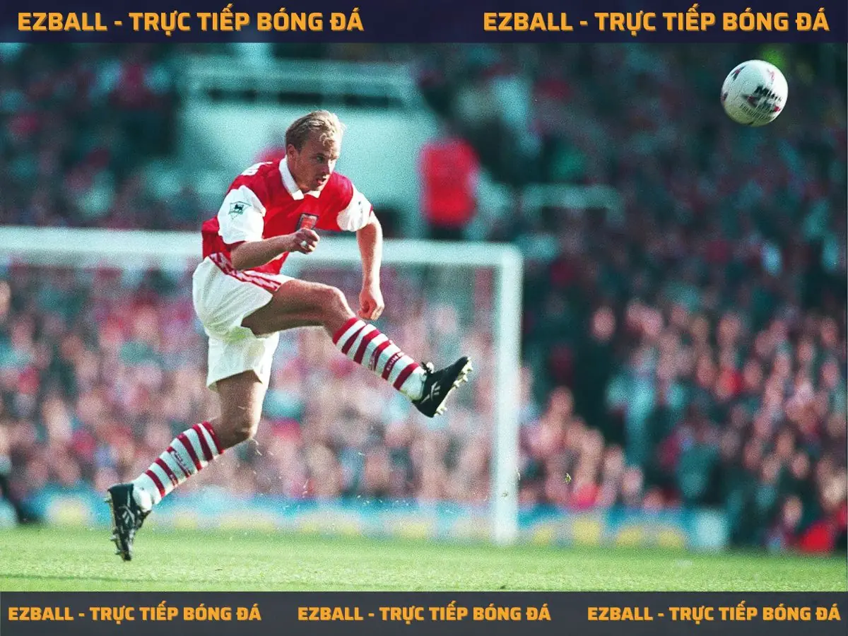 Những Cầu Thủ Từng Chơi Cho Arsenal: Danh Sách Huyền Thoại Và Ngôi Sao 14 Dennis Bergkamp – Nghệ sĩ bóng đá