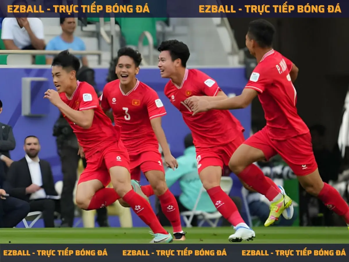 một đội bóng đá có bao nhiêu người