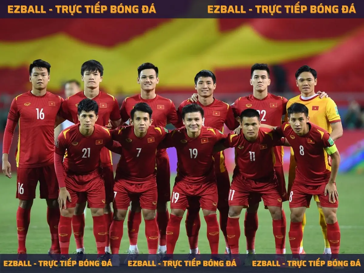 Một đội bóng đá có bao nhiêu người